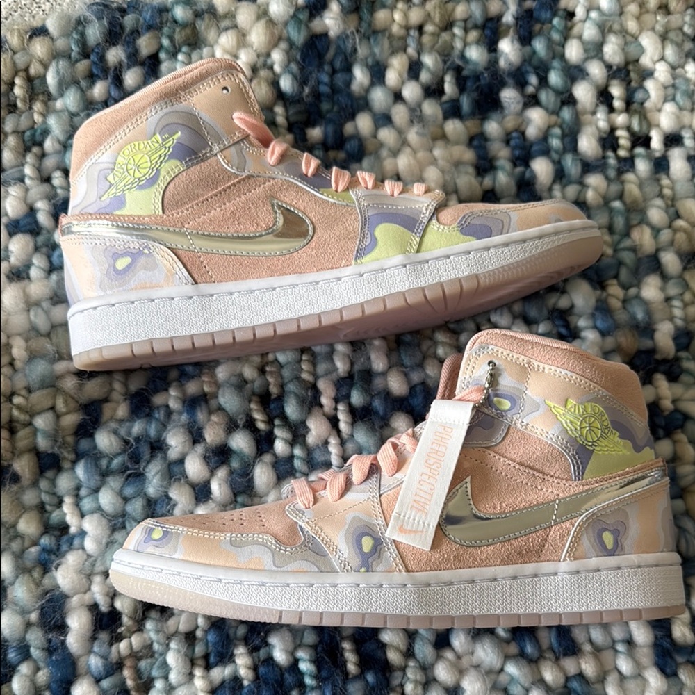 Jordan 1 Mid SE ‘P(her)spective’